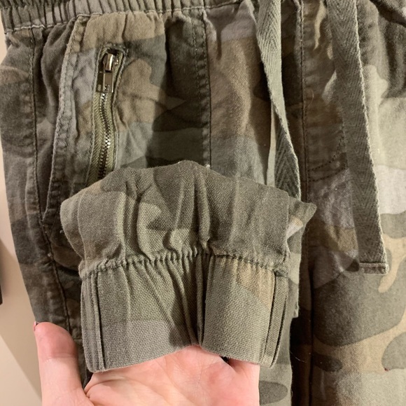 Camo Jogger - Picture 3 of 3
